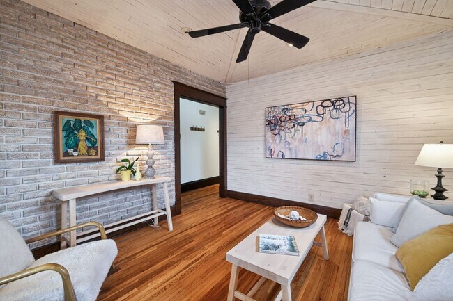 Photo - 722 Grand Ave Unit B-