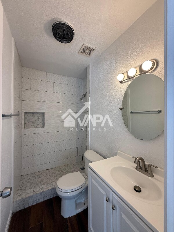 Photo - 5331 Bakersfield St