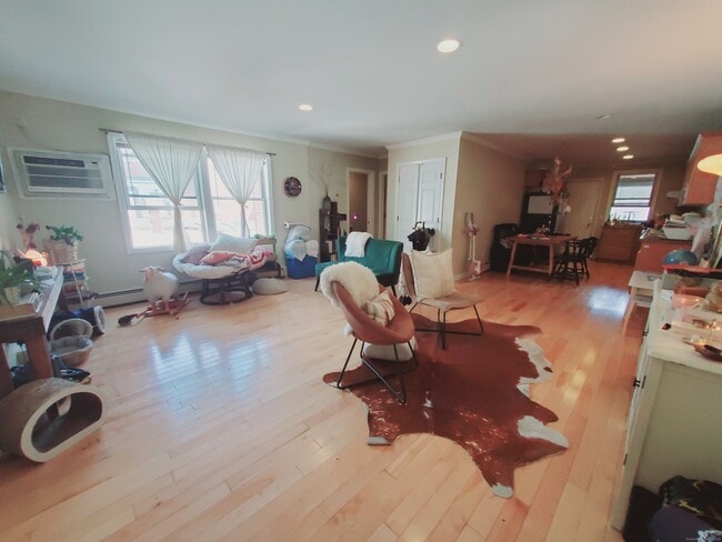 Photo - 211 Main St Unidad 4