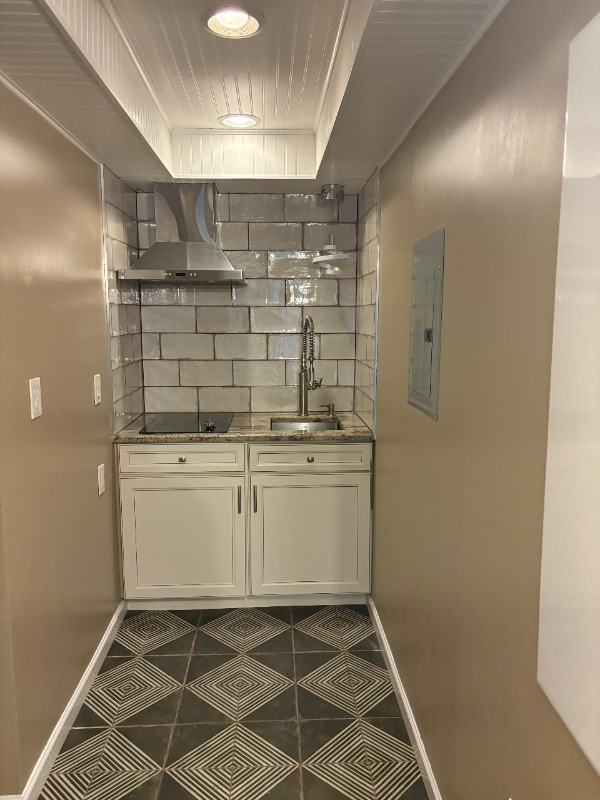 Photo - 1023 Anderson Pl SE