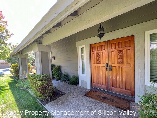 Photo - 5 br, 3 bath House - 4370 Sedge Street