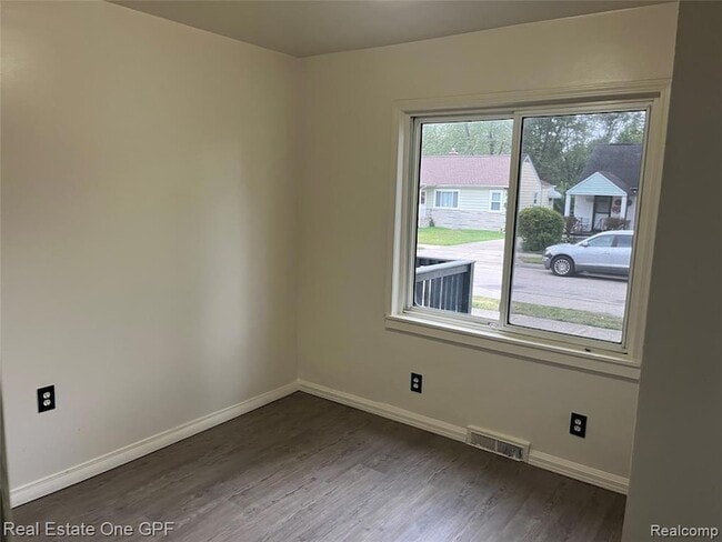 Photo - 13705 Julius Ave