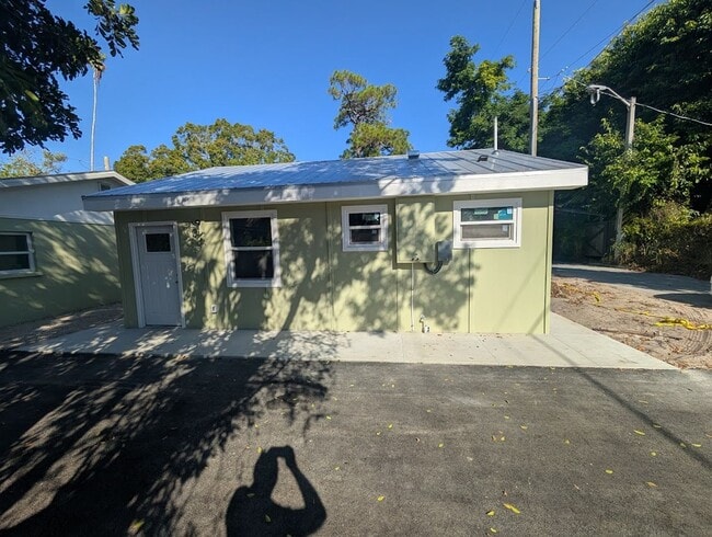 Building Photo - Brand-New ADU in the Heart of Downtown Sarasota!