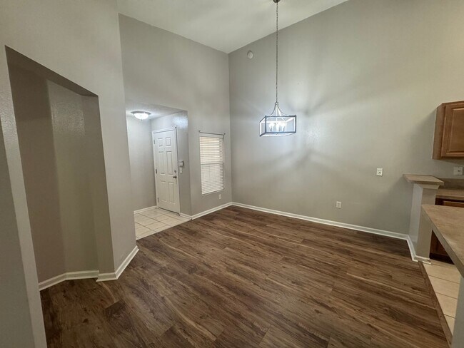 Photo - 6099 Maggies Cir