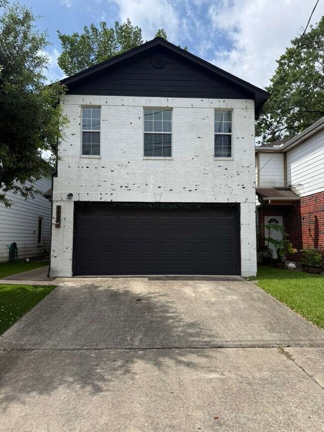 Photo - 9623 Elmview Pl Unit 1