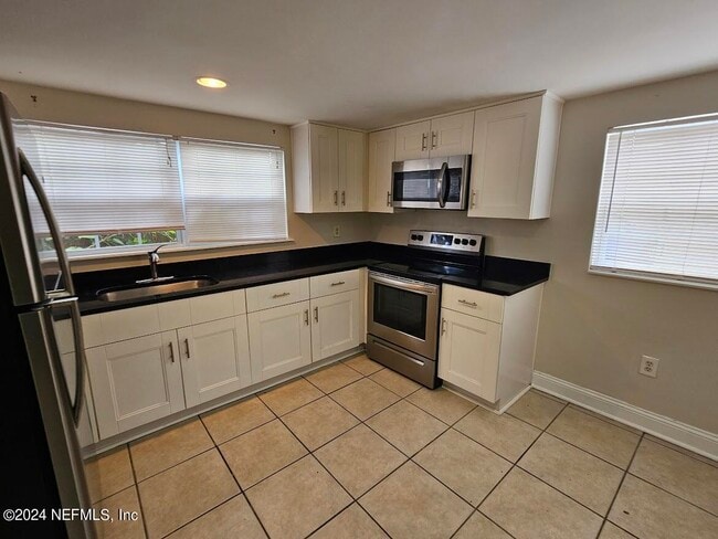 Photo - 925 Phillips St Unit 1