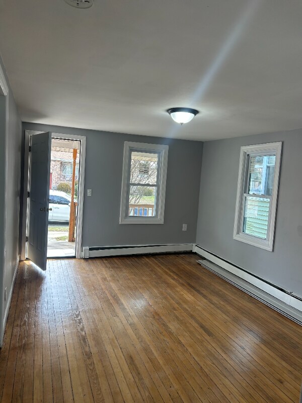 Photo - 207 Drummond Ave