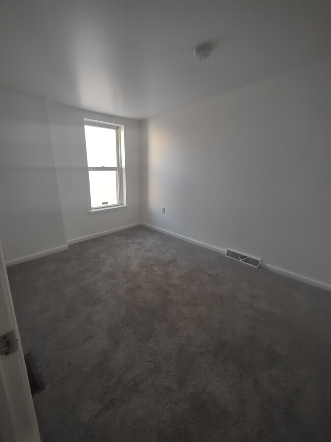 Photo - 201 E 13th St