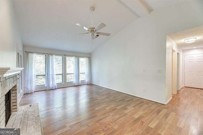 Photo - 529 Warm Springs Cir