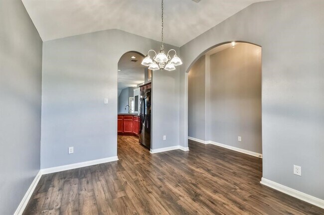 Photo - 10810 Barker View Dr