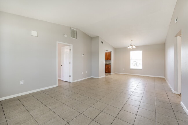 Photo - 2122 SE 6th Ln