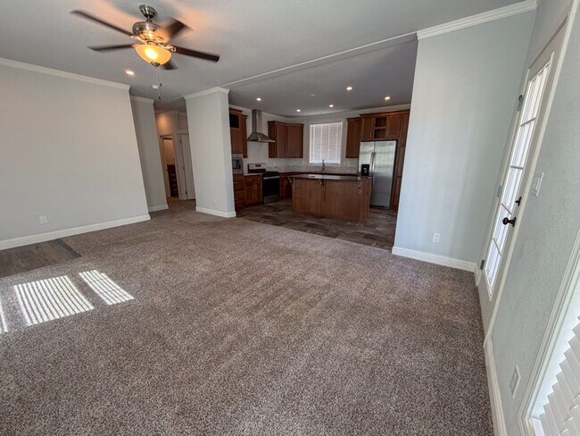 Photo - 13734 Ferguson Dr
