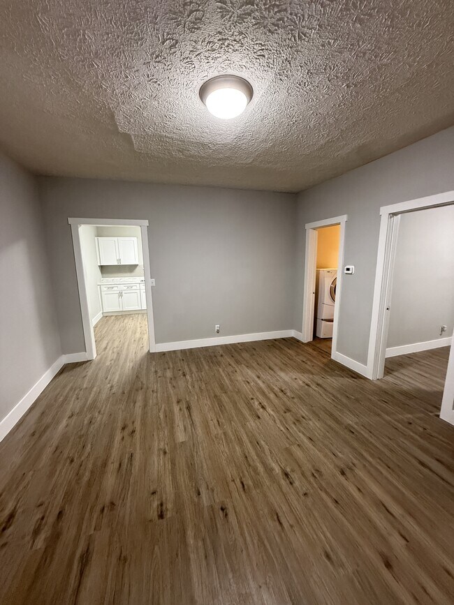 Photo - 1512 English Ave