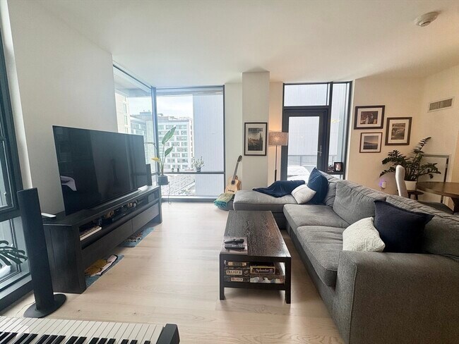 Photo - 32 Traveler St Unit 609