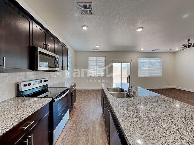 Photo - 308 Palazza Reserve Pl