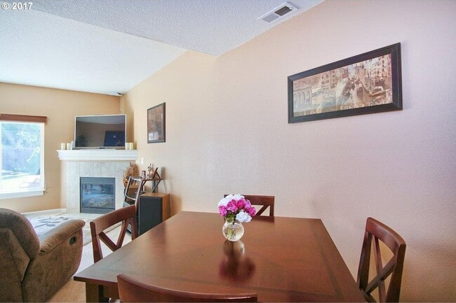 Photo - 11218 SE Adamson Ct
