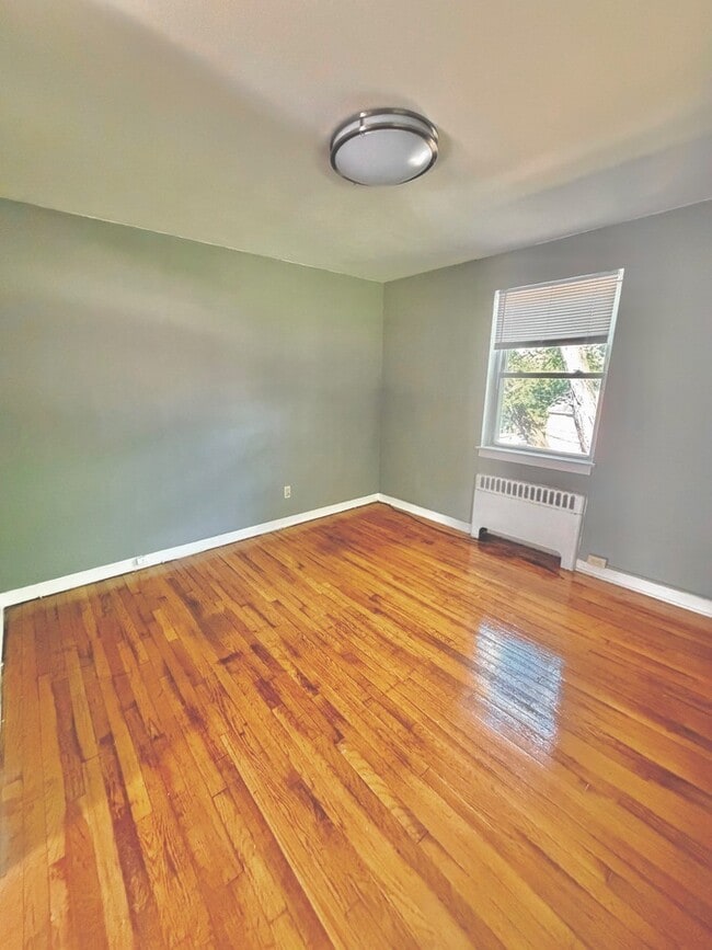 Building Photo - 2018 Alsace Rd Unit 15 C