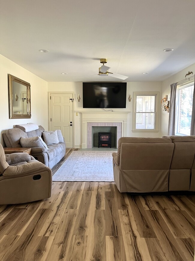 Photo - 5144 Sunrise Terrace