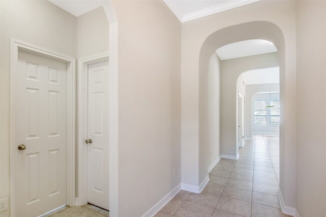 Building Photo - 19906 Durwood Pines Ln