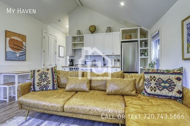 Photo - 2546 1/2 California St-