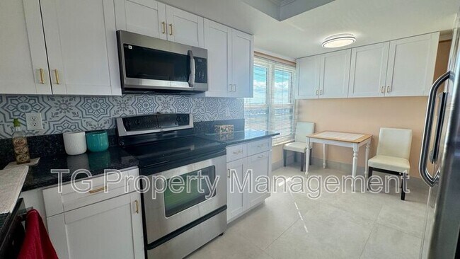 Photo - 1901 1st St N Unit 806