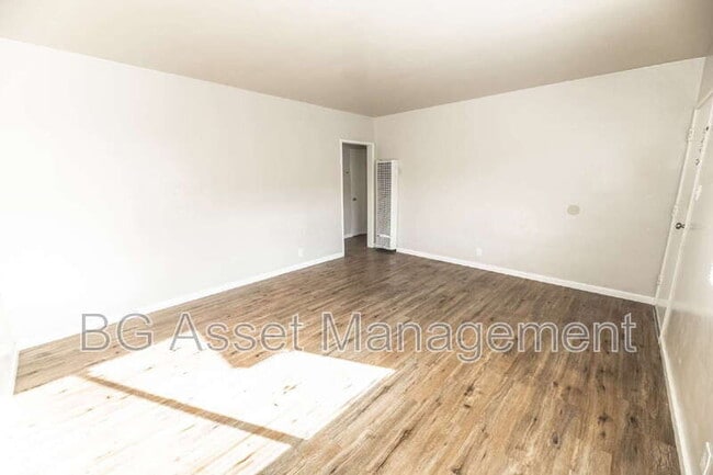 Photo - 22815 Grand St Unit 17