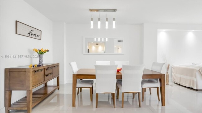 Photo - 300 Bayview Dr Unit 307