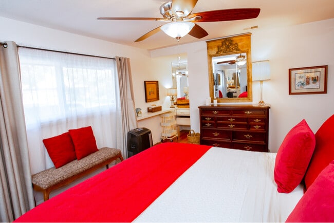 Photo - 250 Vista Montana Way