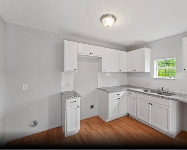 Photo - 205 Hafer Ave