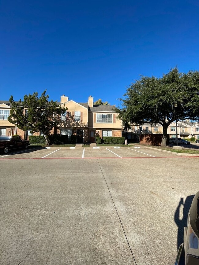 Photo - Briarpark Village Unit B10