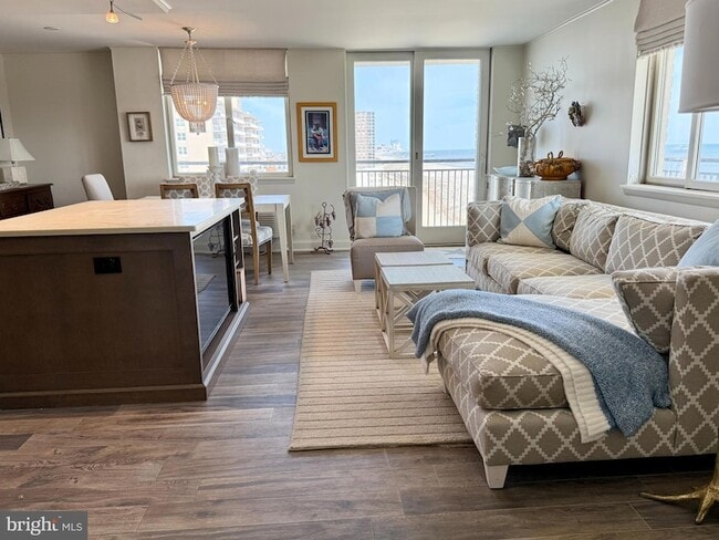 Photo - 9600 Atlantic Ave Unidad 804