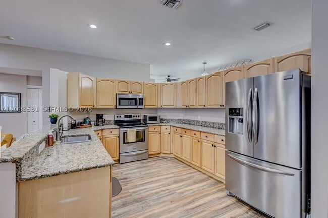 Photo - 1797 Hollyhock Rd