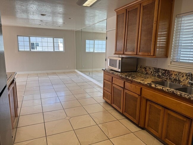 Photo - 7025 Madrone Ave