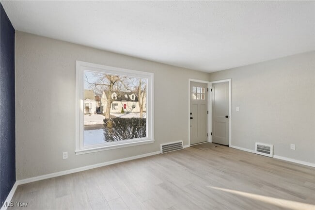 Photo - 21316 Watson Rd