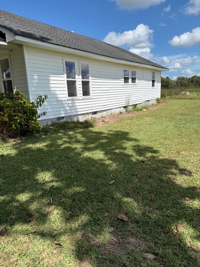 Photo - 14768 Old River Rd S