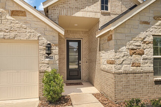31422 Vineyard Creek Dr