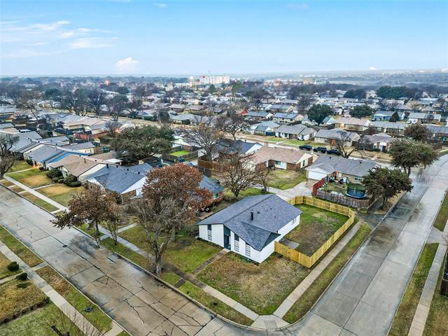 Building Photo - 4940 Watkins Dr