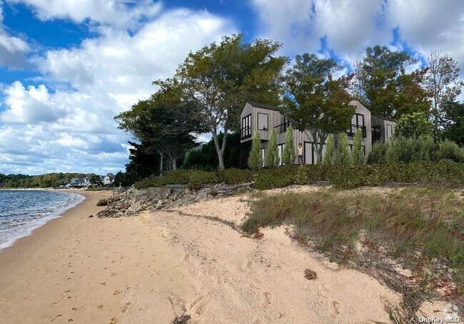 Building Photo - 599 Peconic Bay Blvd Rental