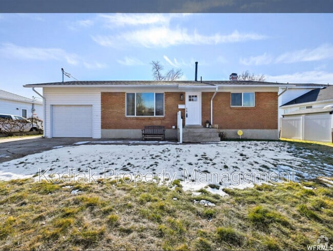Building Photo - 516 E 100 S Rental