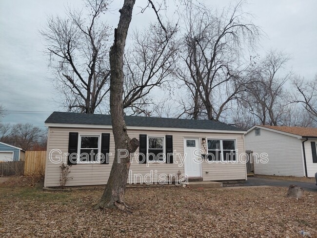 Building Photo - 3445 E 163rd St