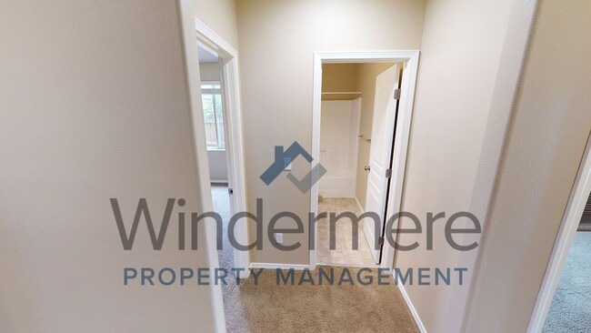 Photo - 212 SW Doans Ave