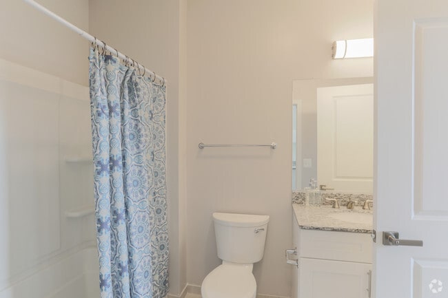 1HAB, 1BA - 711 ft²