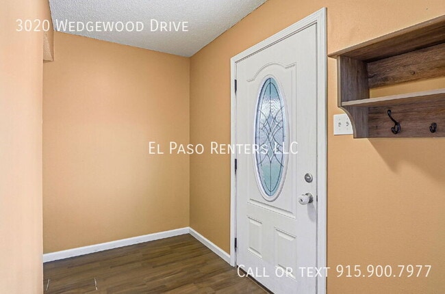 Photo - 3020 Wedgewood Dr