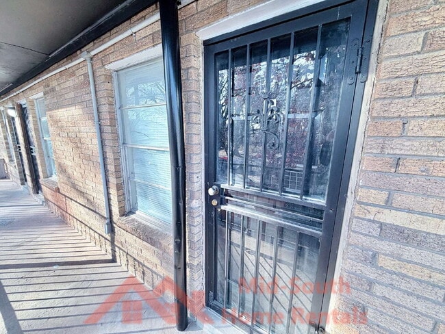 Photo - 139 N Claybrook St Unit 6