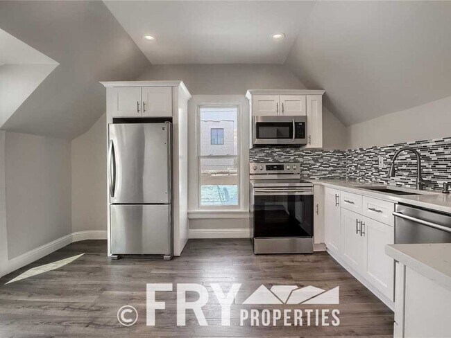 Photo - Beautiful, fully remodeled second floor du... Unit B
