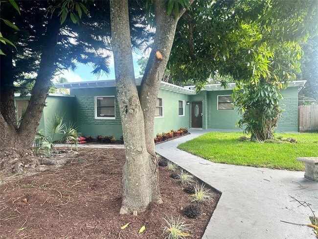 Photo - 260 NW 106th St