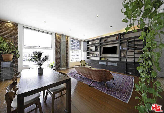 Photo - 257 S Spring St Unit 4E