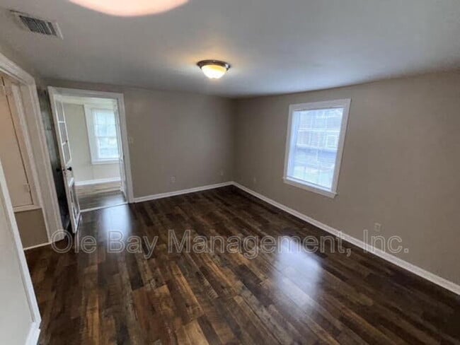 Photo - 109 S Carlen St Unidad Apt C