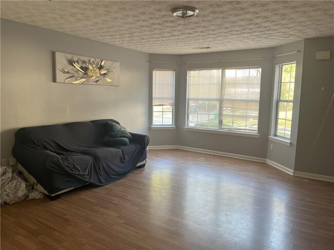 Photo - 3090 Fields Dr