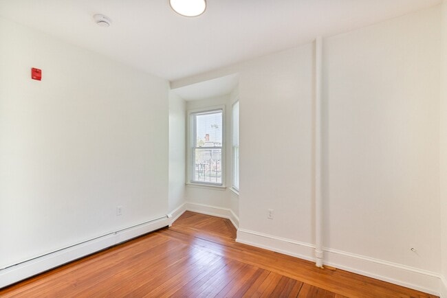 Photo - 169 Waterman St Unidad 5